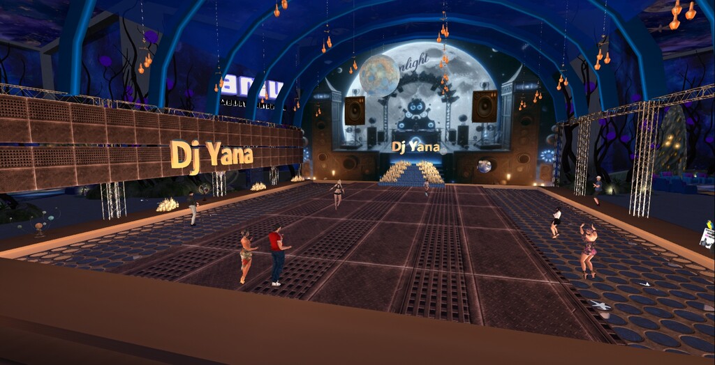 Amv Grid Yana_Dakota: 🎶 LIVE RIGHT NOW @ AMV Grid 🎶 DJ YANA is dropping soulful ...